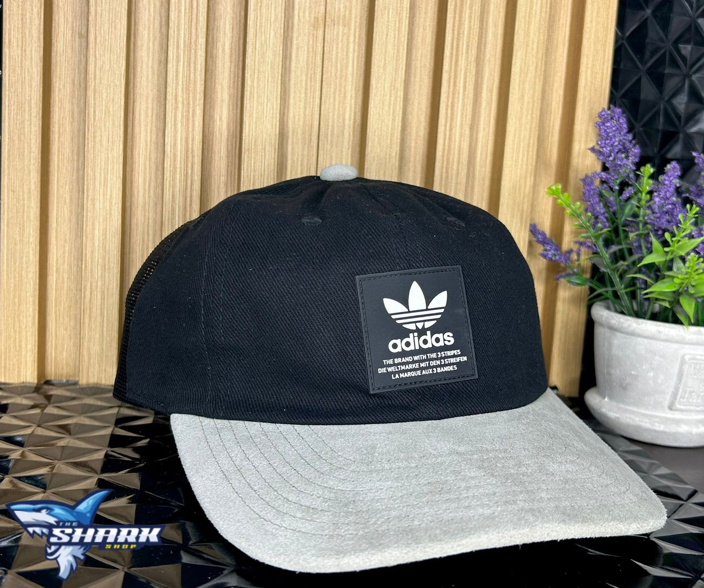 Gorra Adidas Originals Negra – Visera Gris