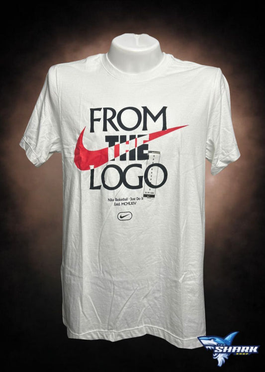 Camiseta Nike Blanca – From The Logo Graphic
