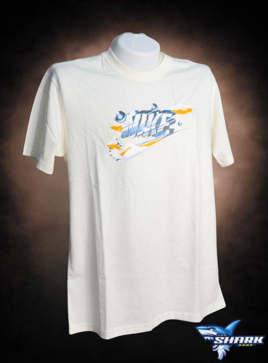 Camiseta Nike Blanca – Graphic Swoosh