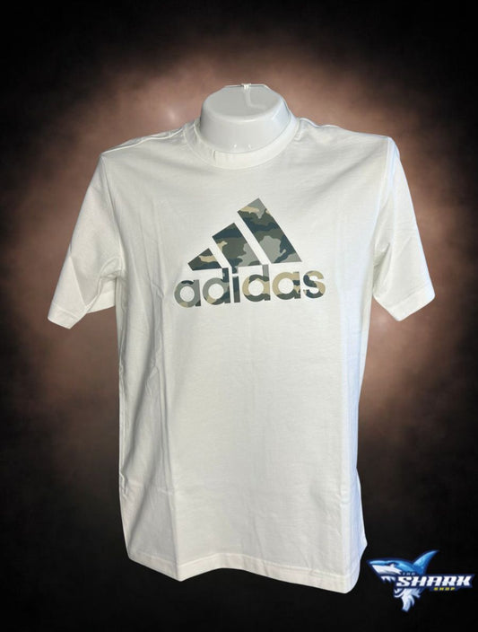 Camiseta Adidas Blanca – Logo Camuflado